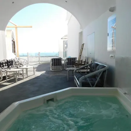 Bed & Breakfast Thira Sun *