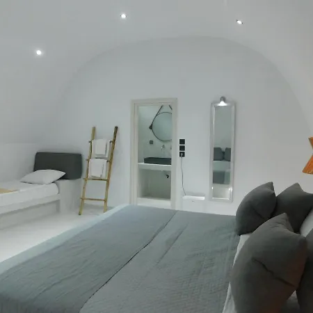 Thira Sun Bed & Breakfast Firá